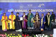 VIT 4 (196)